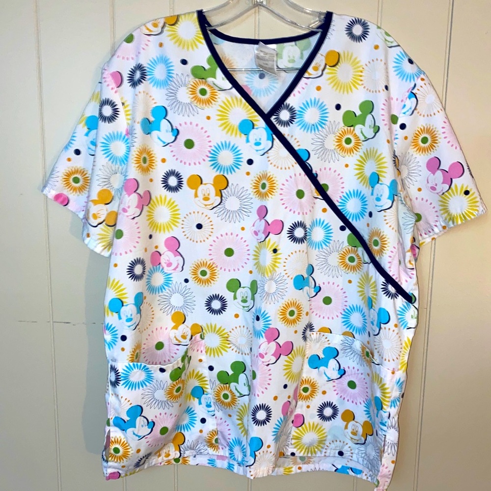 Size Large Disney Scrub Top Mickey Mouse / Colorful !!